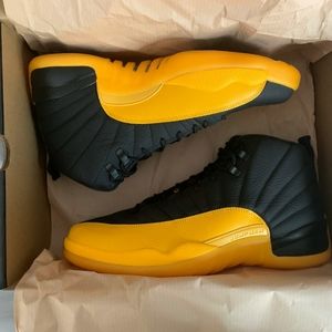 Jordan 12 University gold